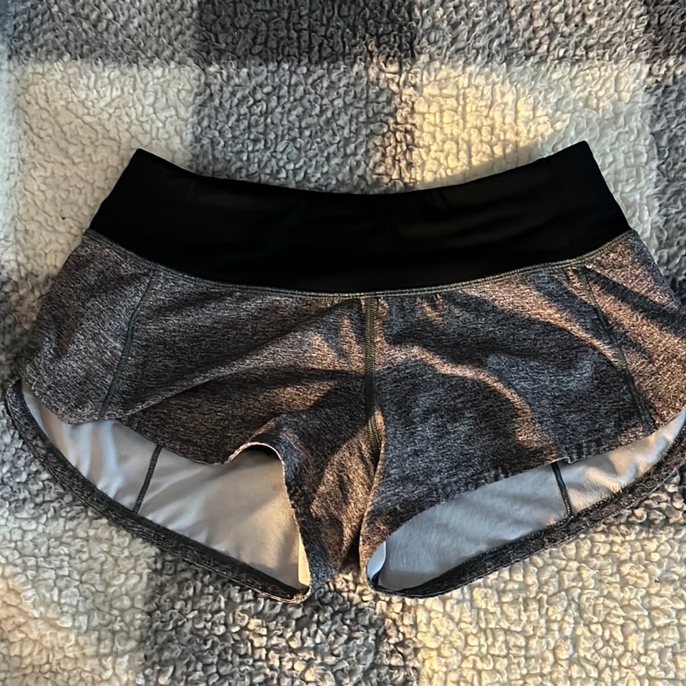 Lululemon speed ups 2.5 low rise